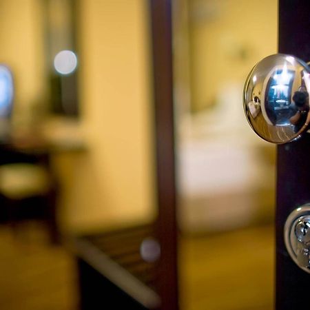 Hotel Astoria Alba Iulia Oda fotoğraf