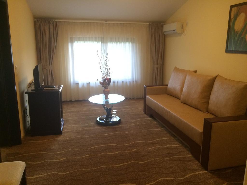 Hotel Astoria Alba Iulia Oda fotoğraf