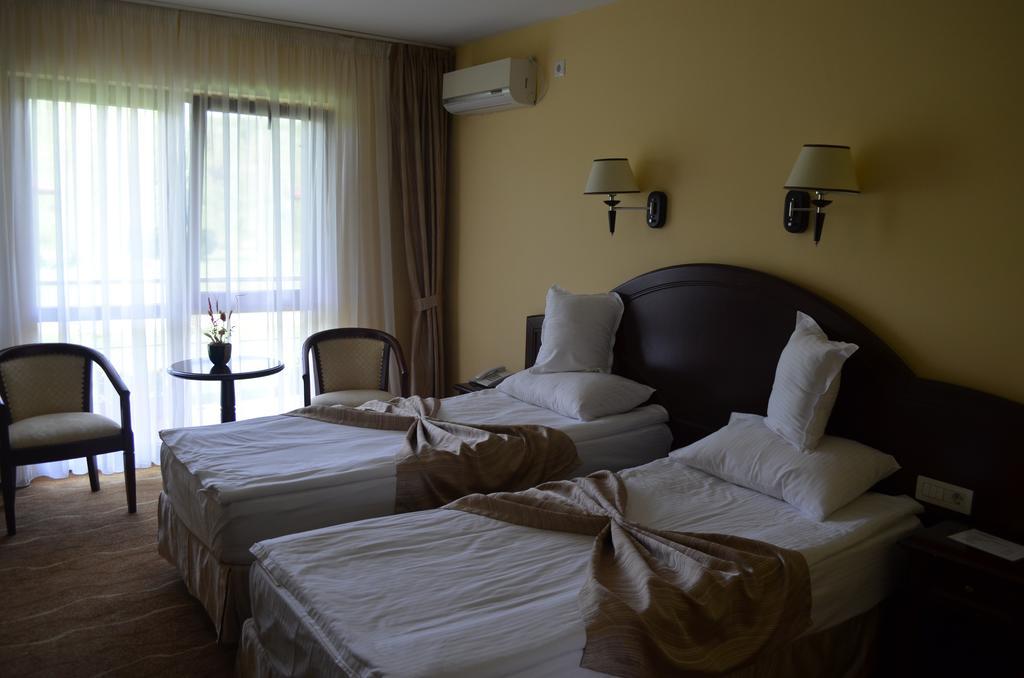 Hotel Astoria Alba Iulia Dış mekan fotoğraf