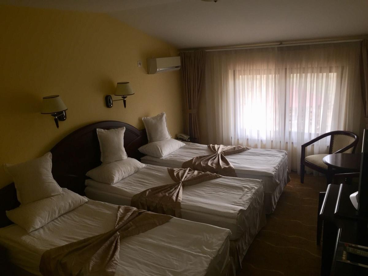 Hotel Astoria Alba Iulia Dış mekan fotoğraf