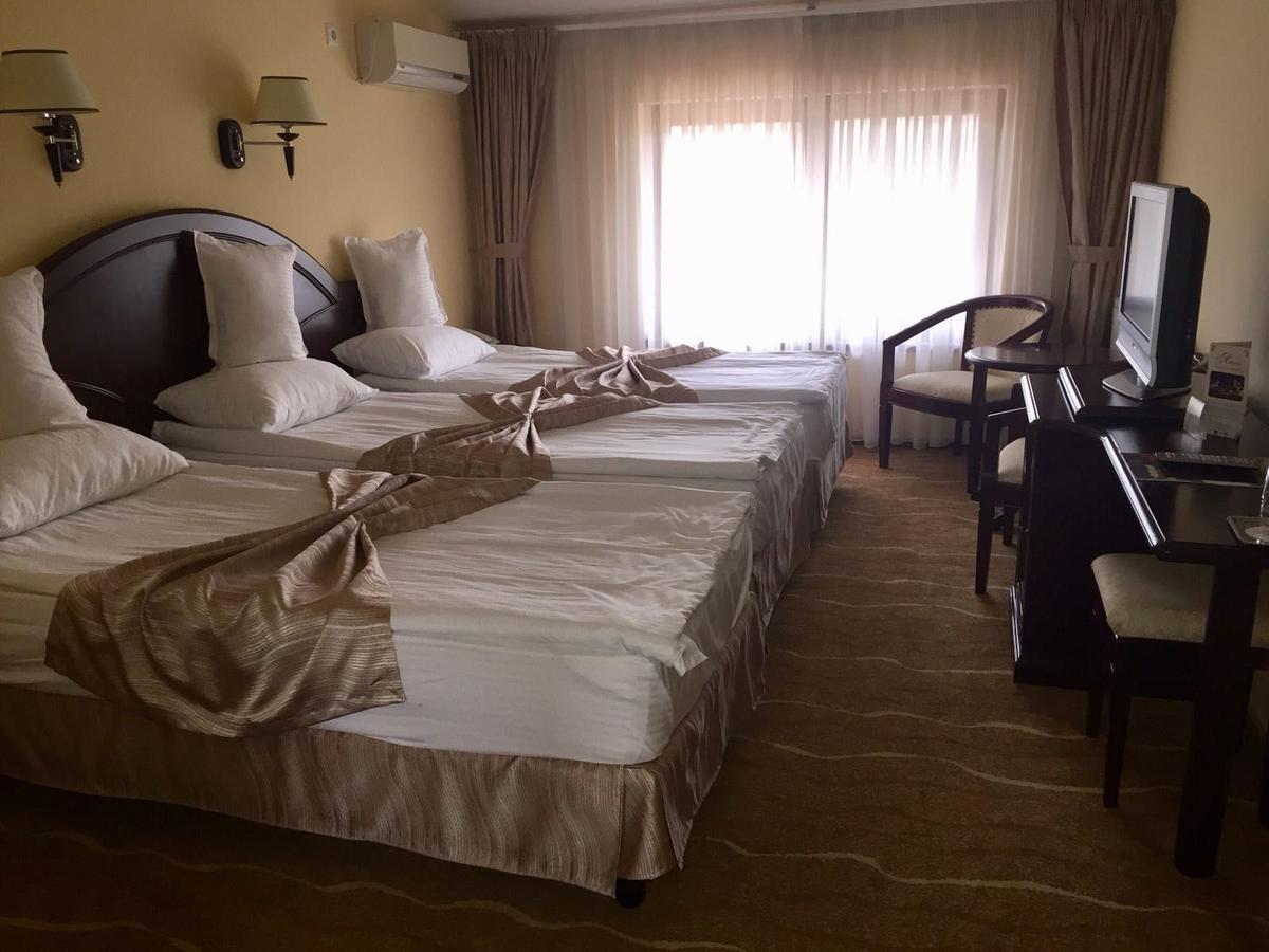 Hotel Astoria Alba Iulia Dış mekan fotoğraf
