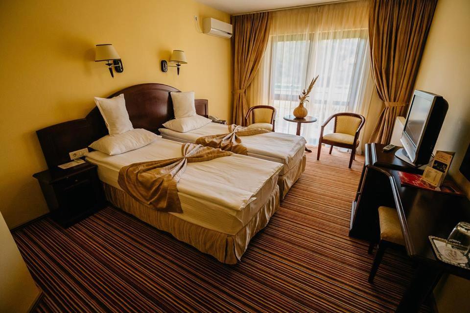 Hotel Astoria Alba Iulia Dış mekan fotoğraf