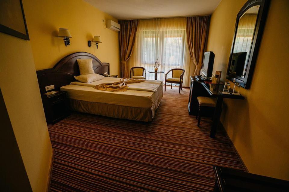 Hotel Astoria Alba Iulia Dış mekan fotoğraf