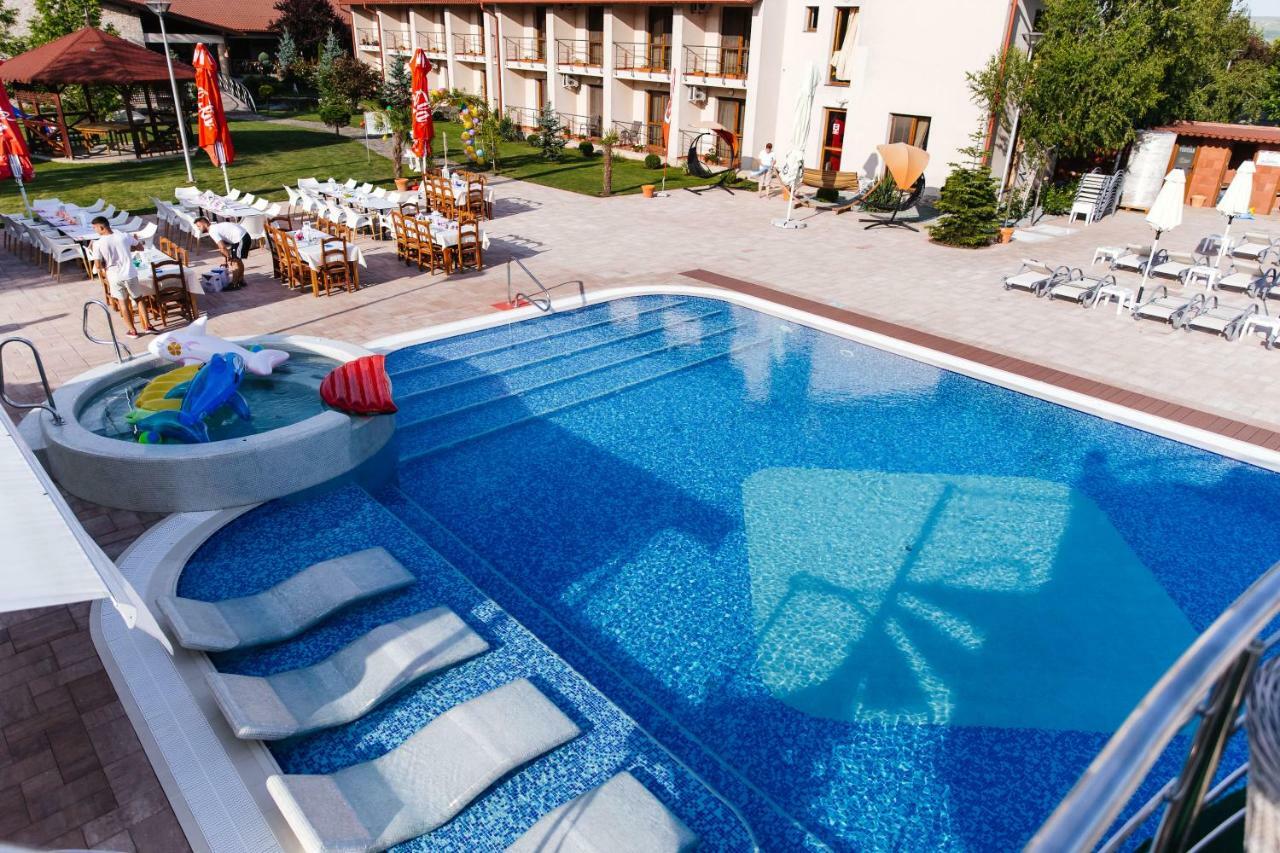 Hotel Astoria Alba Iulia Dış mekan fotoğraf